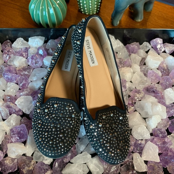 🔴SOLD🔴 Steve Madden Studded Flats - Picture 2 of 6